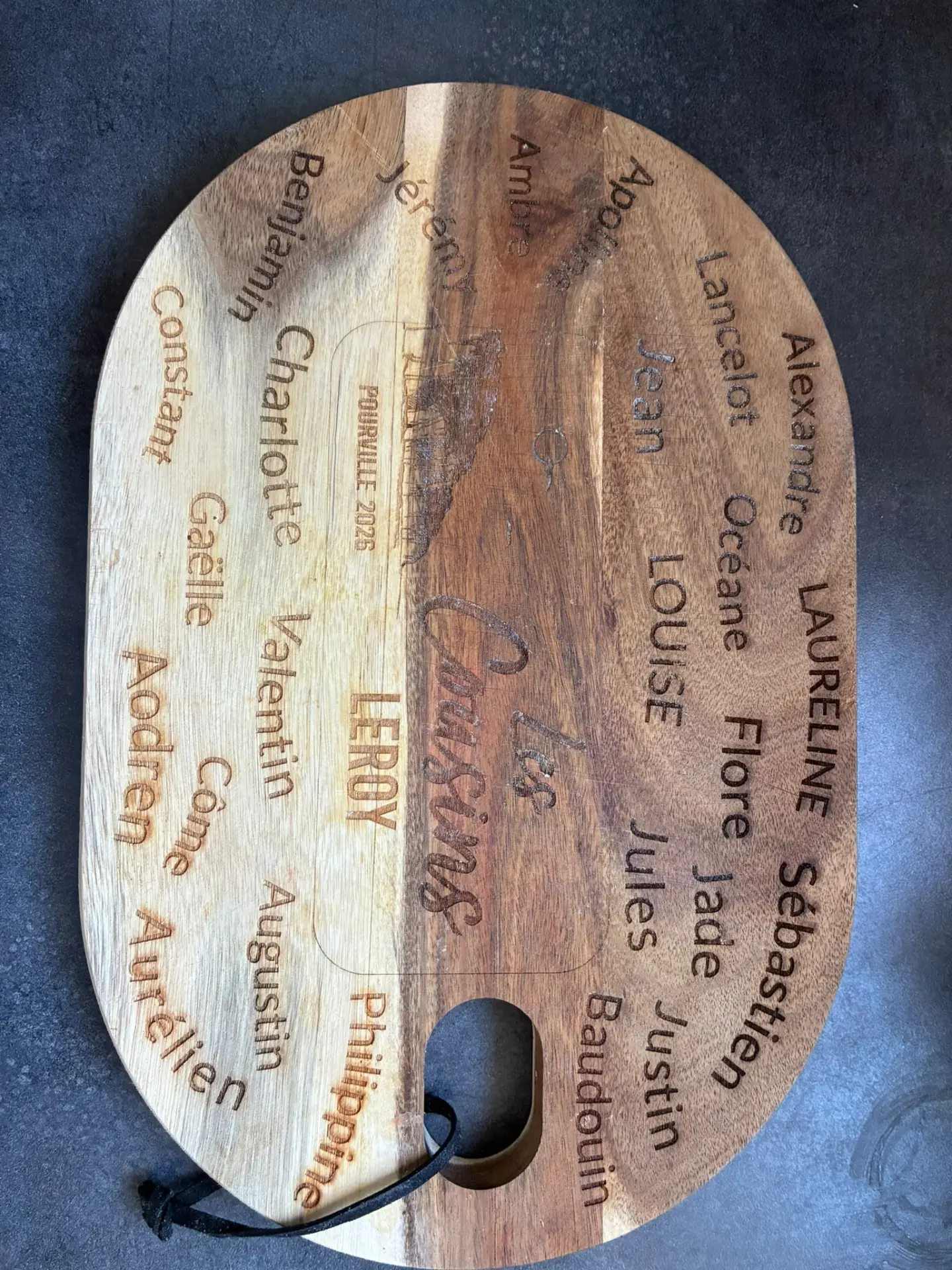 Planche à découper / apéro en acacia